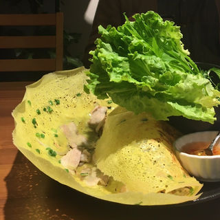 海老&豚肉&もやしのバインセオ