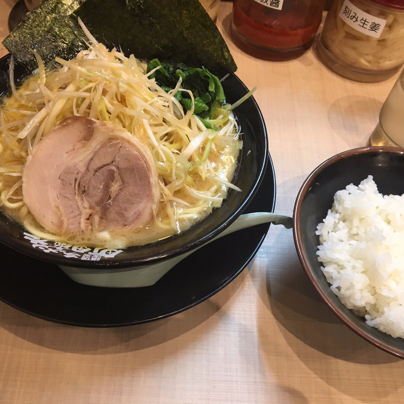 ネギラーメン(横浜家系ラーメン 町田商店 広瀬通り店)