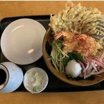 フィレンツェ茄子そば(そば うどん 朝日屋)