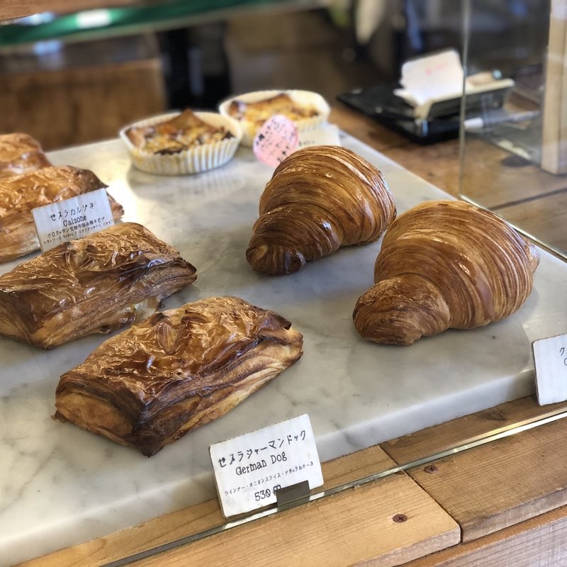 クロワッサン(ゼブラ コーヒーアンドクロワッサン 津久井本店)