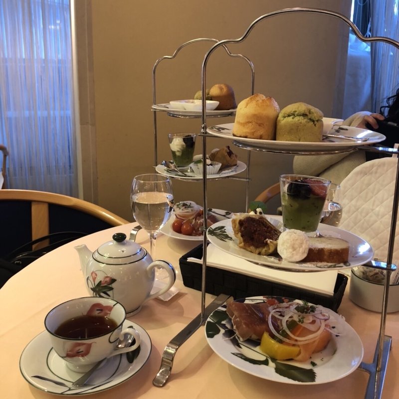 (サロン・ド・テ シェ松尾)