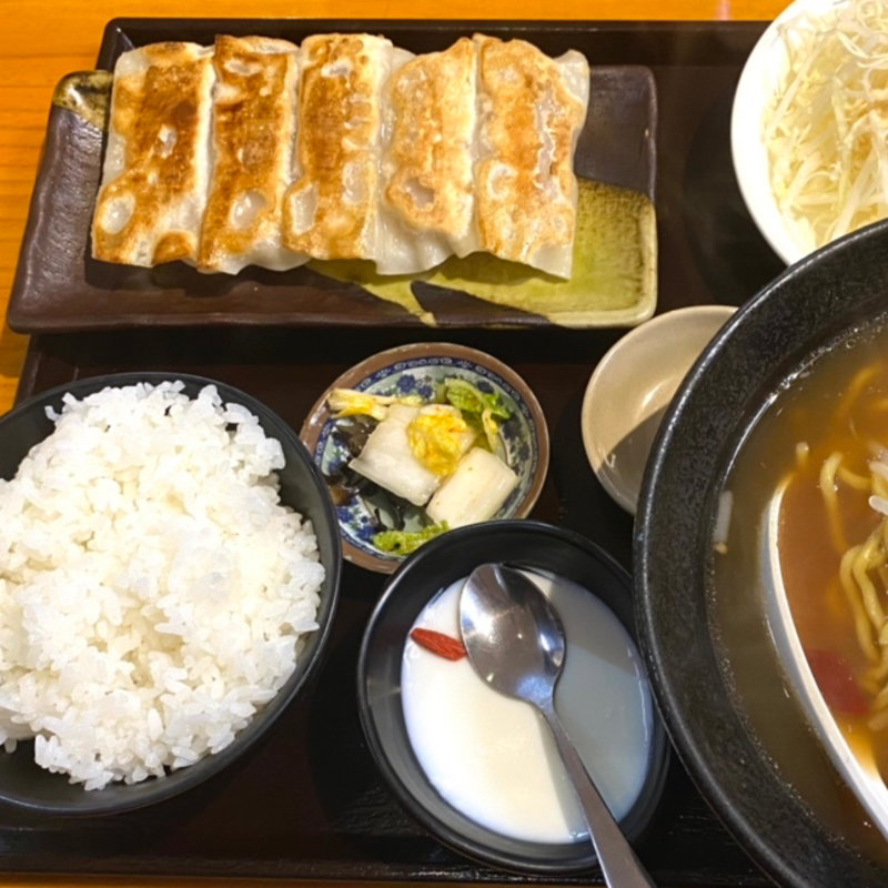 棒餃子定食(中華料理 福楽餃子坊 新生町店)