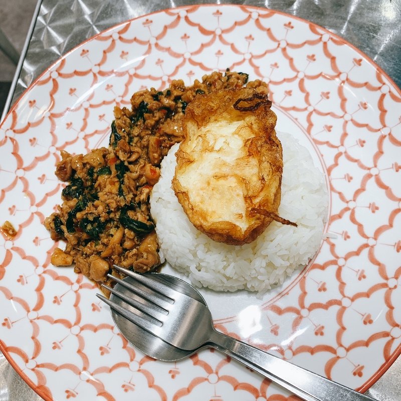 鶏のガパオ(マンゴツリーキッチン 横浜ジョイナス )