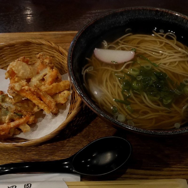 かき揚げそば(京都北野　四恩 )