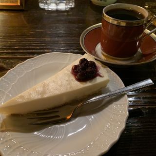 チーズケーキセット(トロワ・シャンブル)