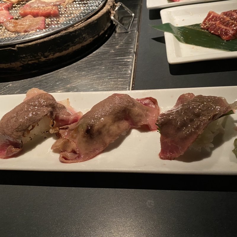 (炙焼 楽群 （La-Goon ラグーン）)