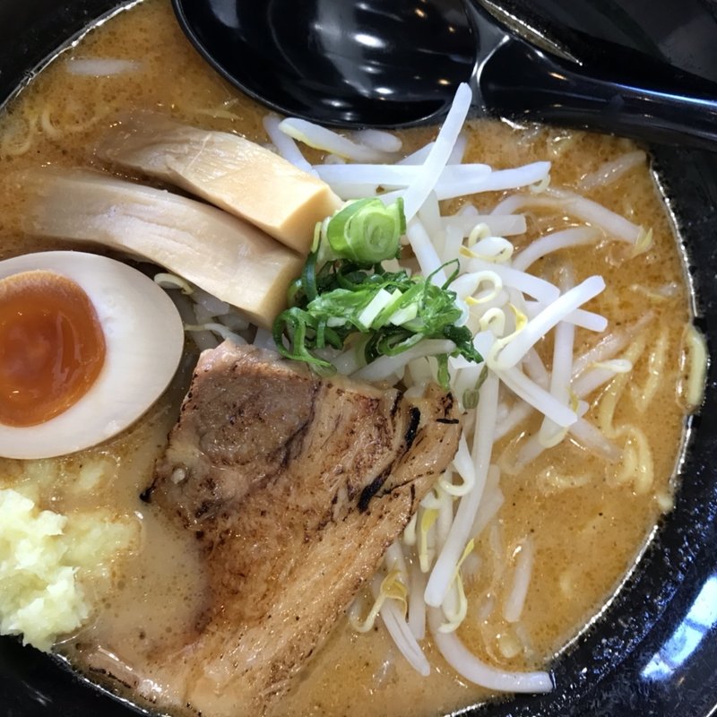 豚骨味噌らーめん(麺屋白虎)