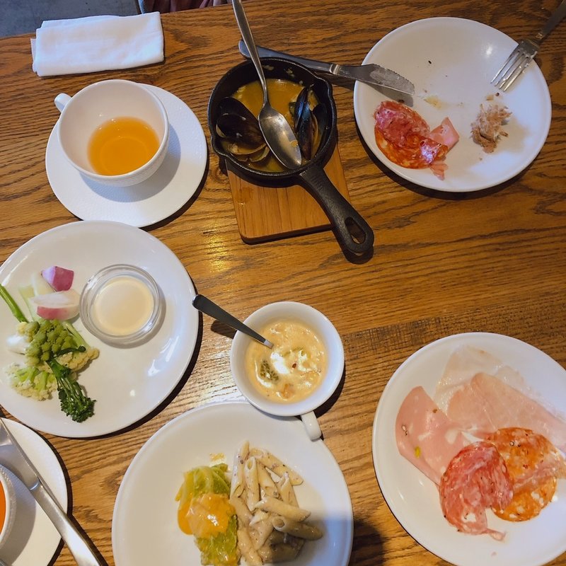 (MORETHAN TAPAS LOUNGE)