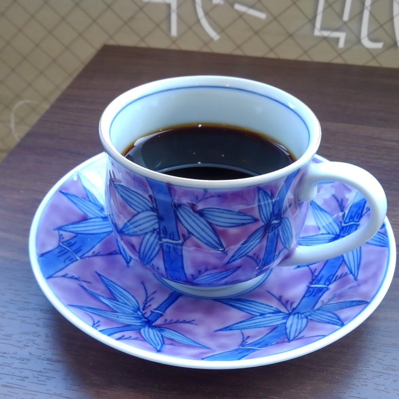 ネルドリップコーヒー(自家焙煎珈琲 シャドレ
Shadore)