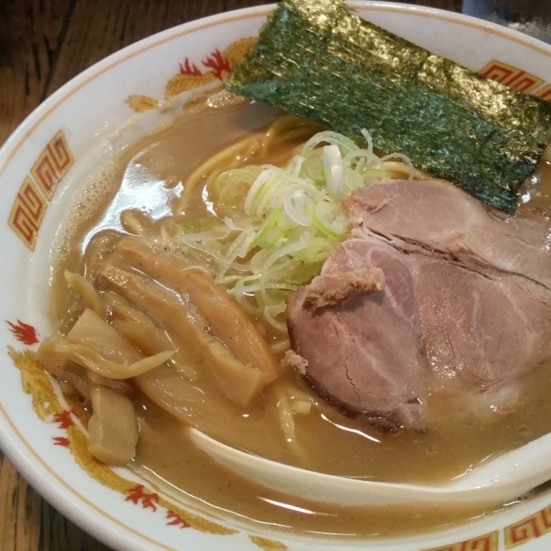 旭川醤油らーめん(北海道らーめん 壱龍 大磯店 （ほっかいどうらーめん いちりゅう）)