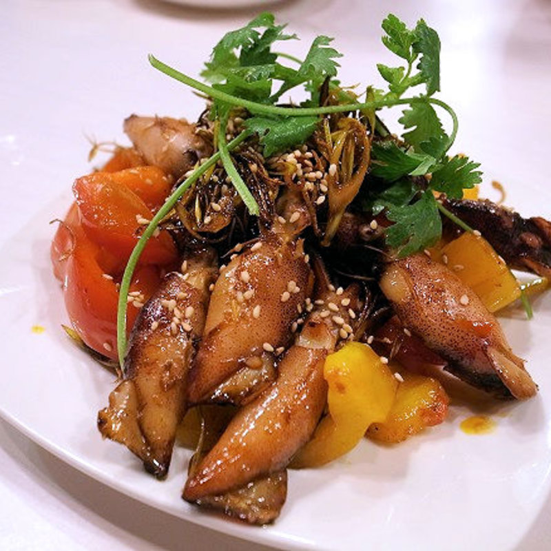 Mực xào xả ớt(トック コン ビン ザン（Thóc CƠM BÌNH DÂN）)