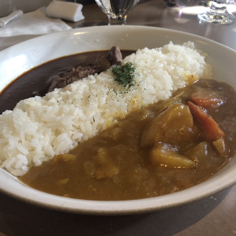 ナガヤマレストカレー(和洋折衷喫茶ナガヤマレスト)