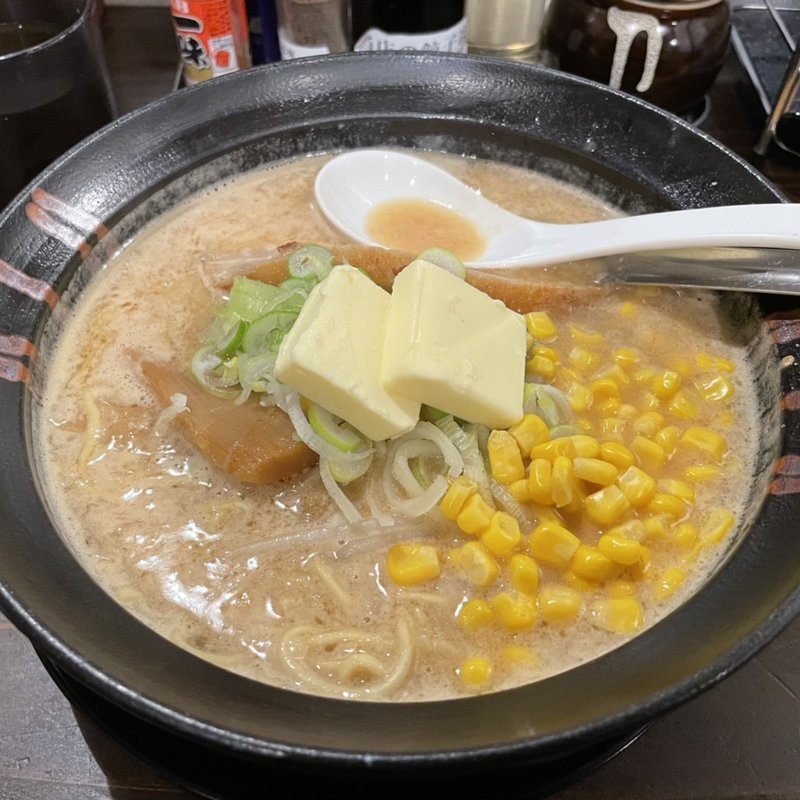味噌バターコーンラーメン(高なべ)