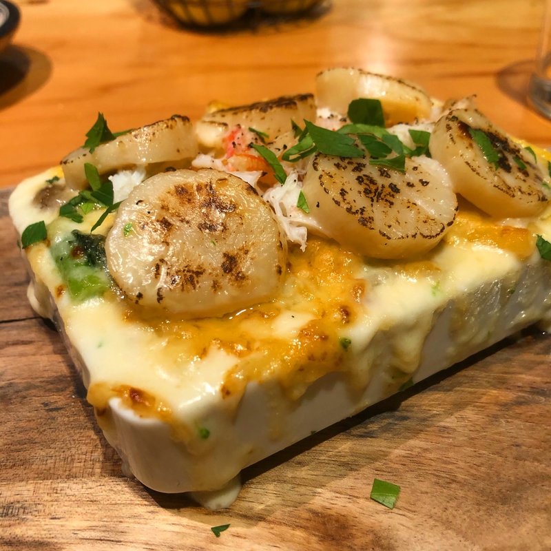 帆立と蟹のグラタン(Ata 虎ノ門)