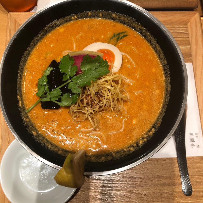 (新潟 三宝亭 東京ラボ 渋谷宮益坂店)