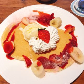 いちごとバナナのパンケーキ(ラ・プティ・メルスリー ルミネエスト新宿店)