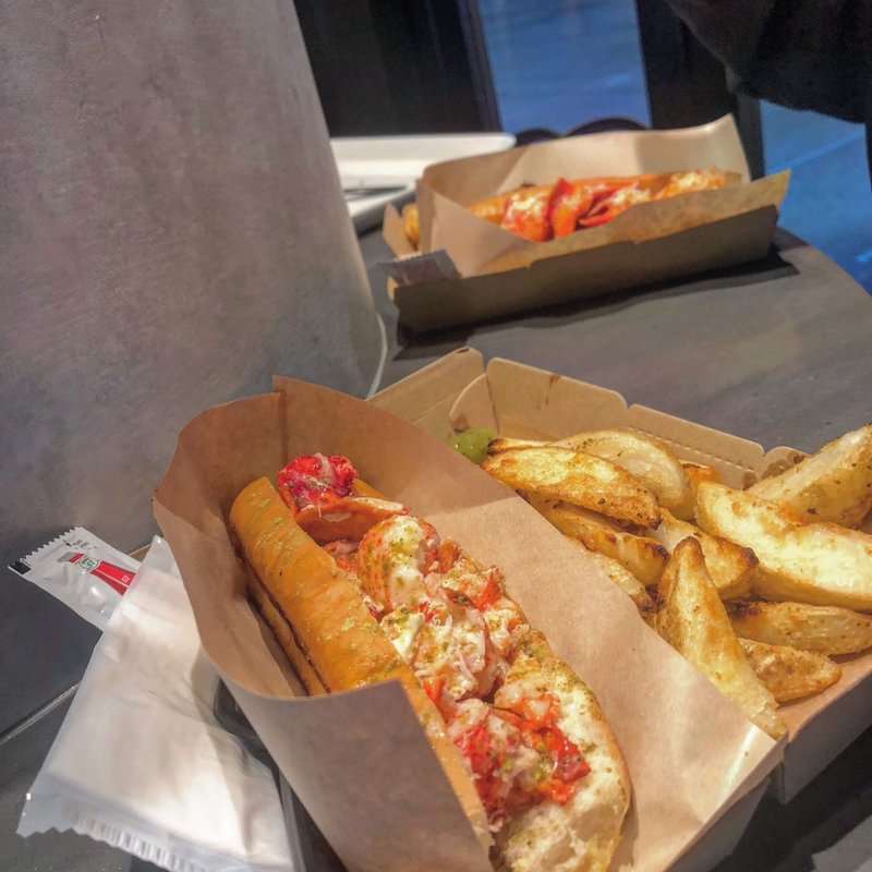 ロブスターロール(LUKE’S LOBSTER 渋谷ストリーム店)