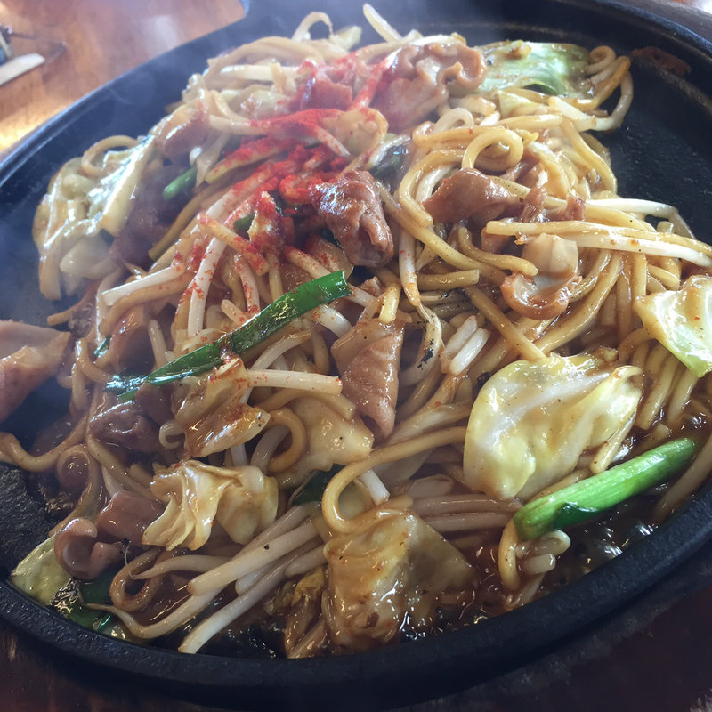 ホルモン焼そば(ドライブイン南国 )