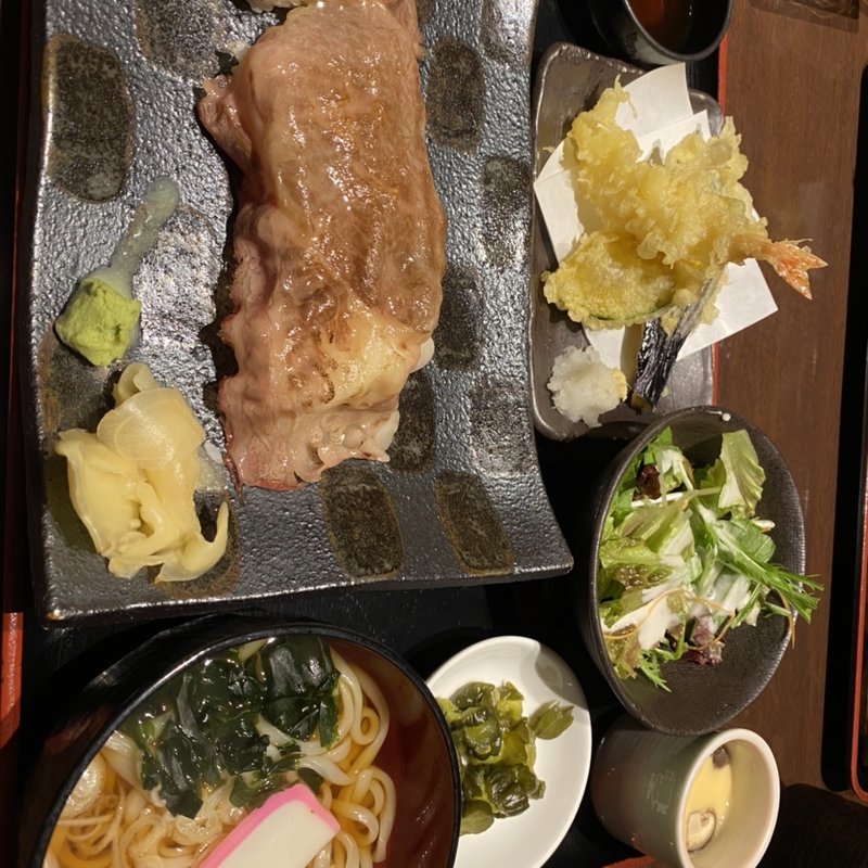 那須塩原市で食べられる肉寿司のランキング 1ページ目 おいしい一皿が集まるグルメコミュニティサービス Sarah