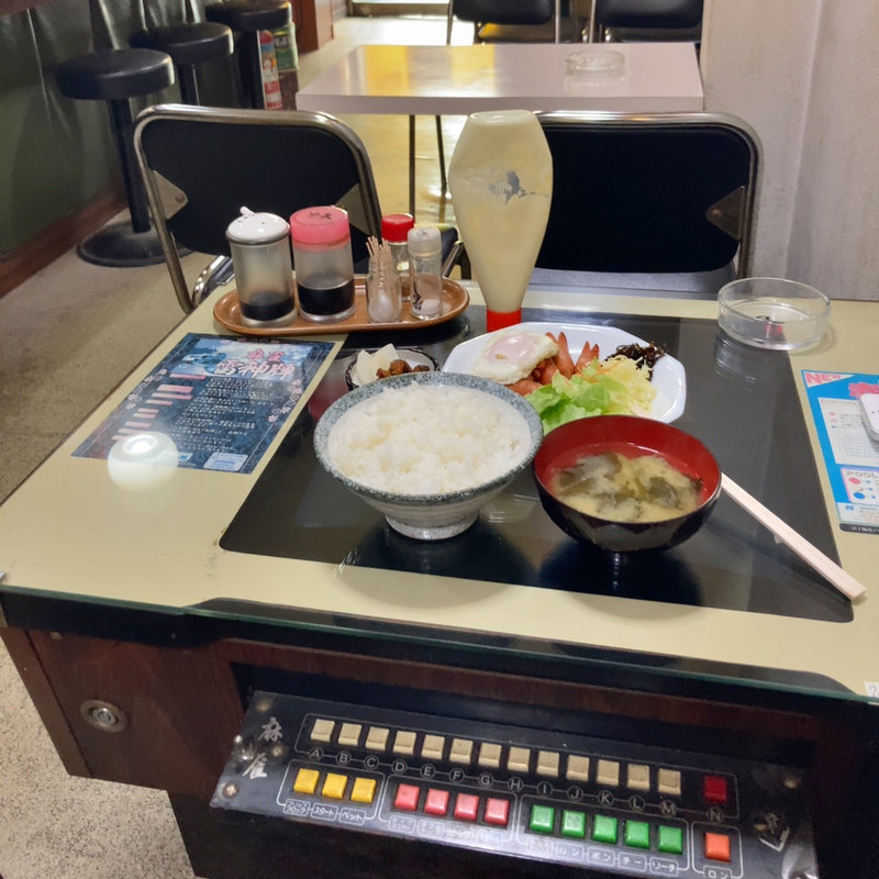 ウインナ玉子のせ(喫茶 はっぱ )