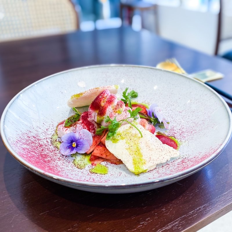 Miss strawberry(MOON & BACK)