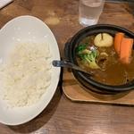 牛すじ煮込み野菜カレー(ホットスプーン 西新宿店（Hot Spoon）)