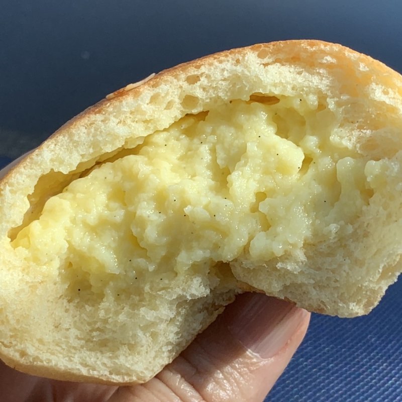 クリームパン(Natural Bakery LIFE)