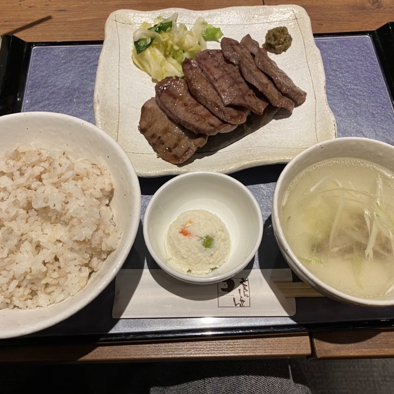 牛たん膳(塩)(とろんしゃん)