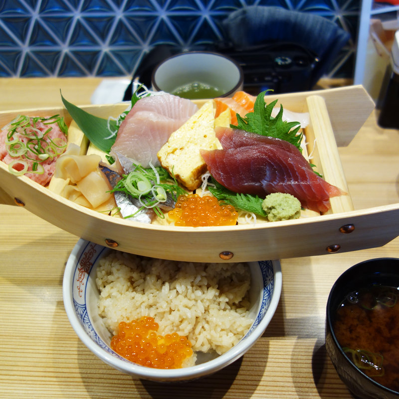 舟盛り丼(鮨 酒 肴 杉玉 西新)