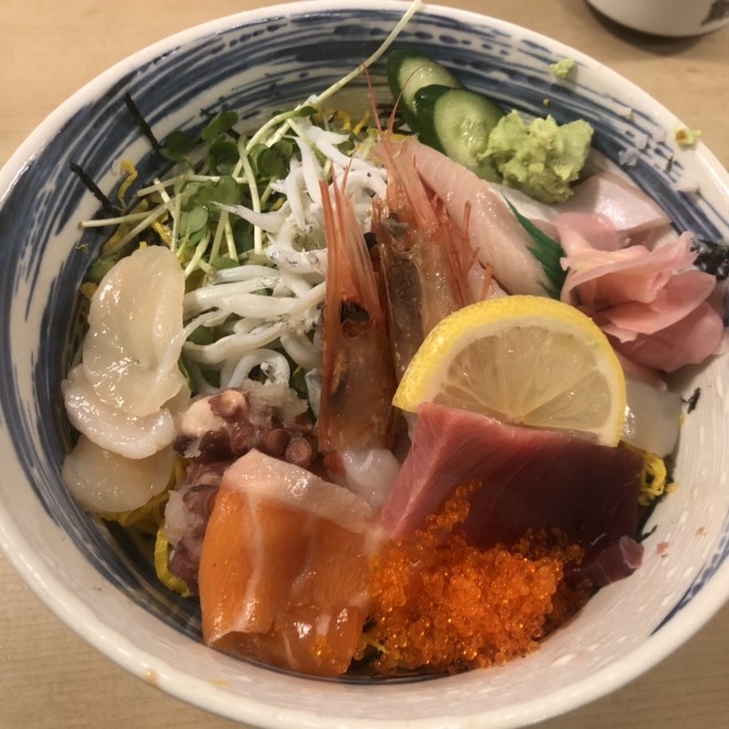 海鮮丼(丸まん寿司 ＯＡＰ店)