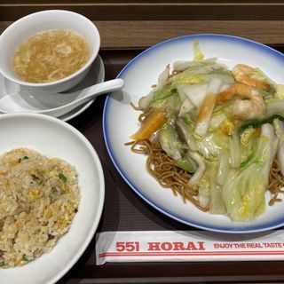 海鮮セット（海鮮焼きそば　スープ付＋ミニ五目炒飯）(551蓬莱 大阪空港店)