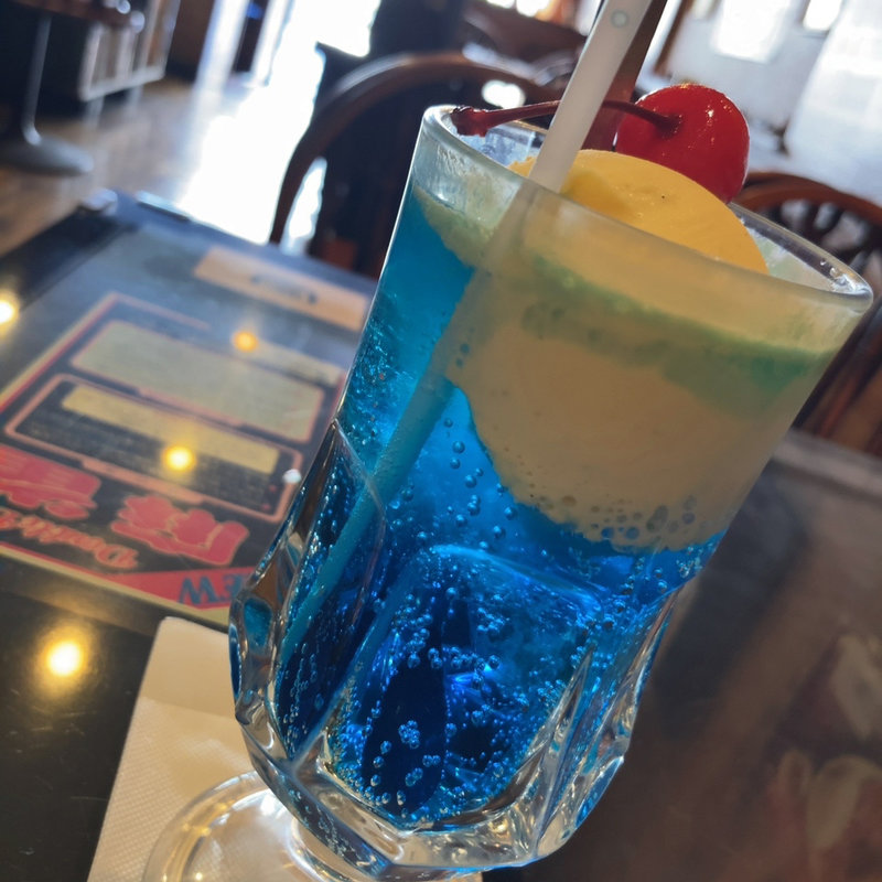 クリームソーダ(珈琲舎バンビ)