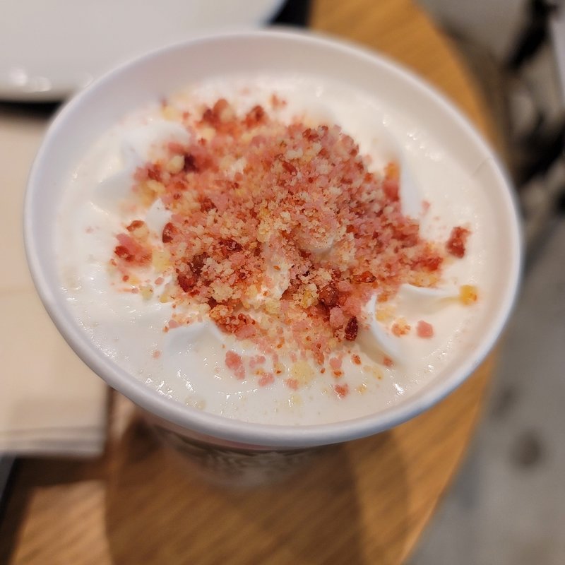 さくらふわり ベリー ミルク ラテ

(スターバックス)