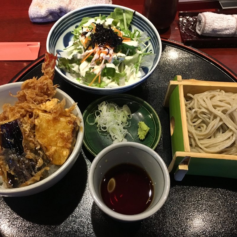 天丼と蕎麦のランチ(くろ麦 )