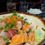 海鮮丼(四季の味処　ひげだるま)