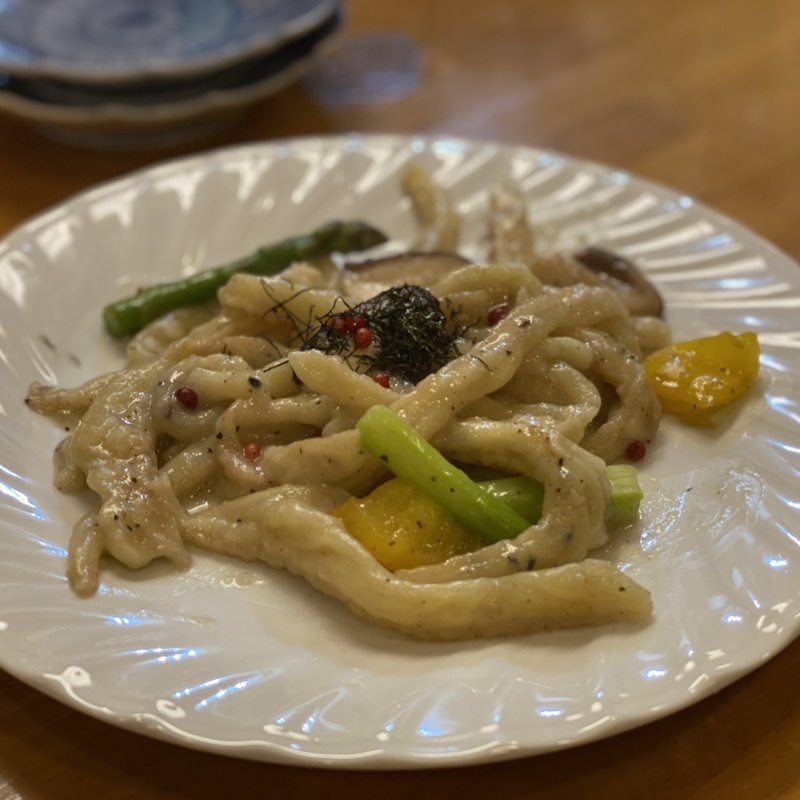 せんべいのみみのバター炒め(西や)