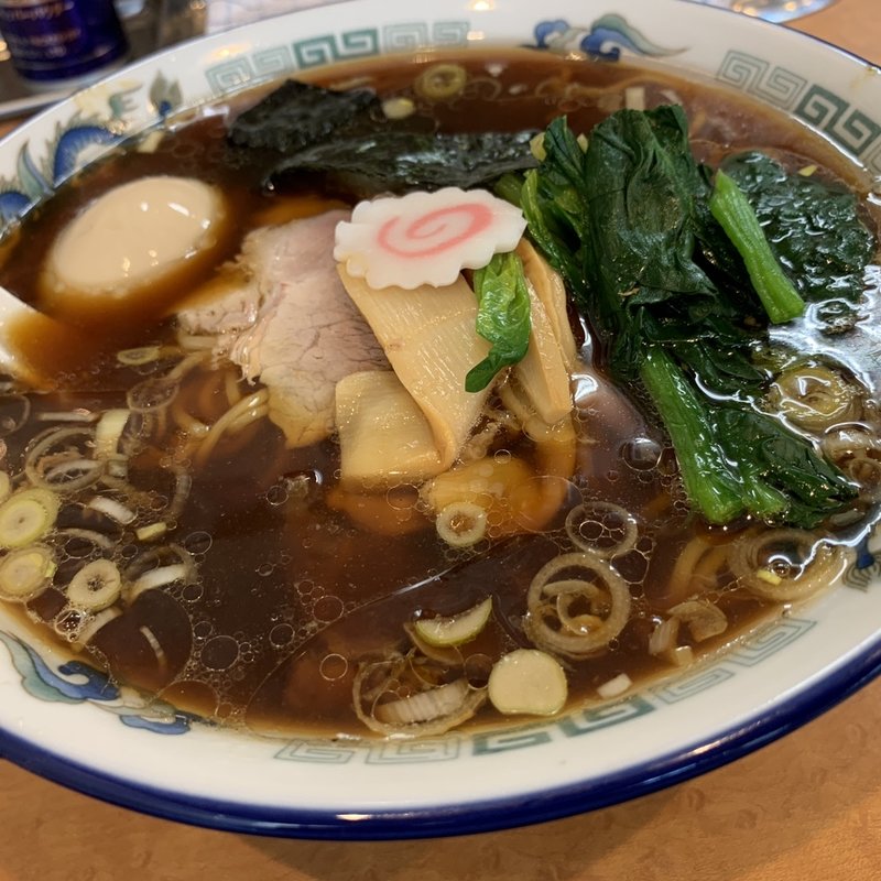 ラーメン(生姜醤油麺屋かむい)