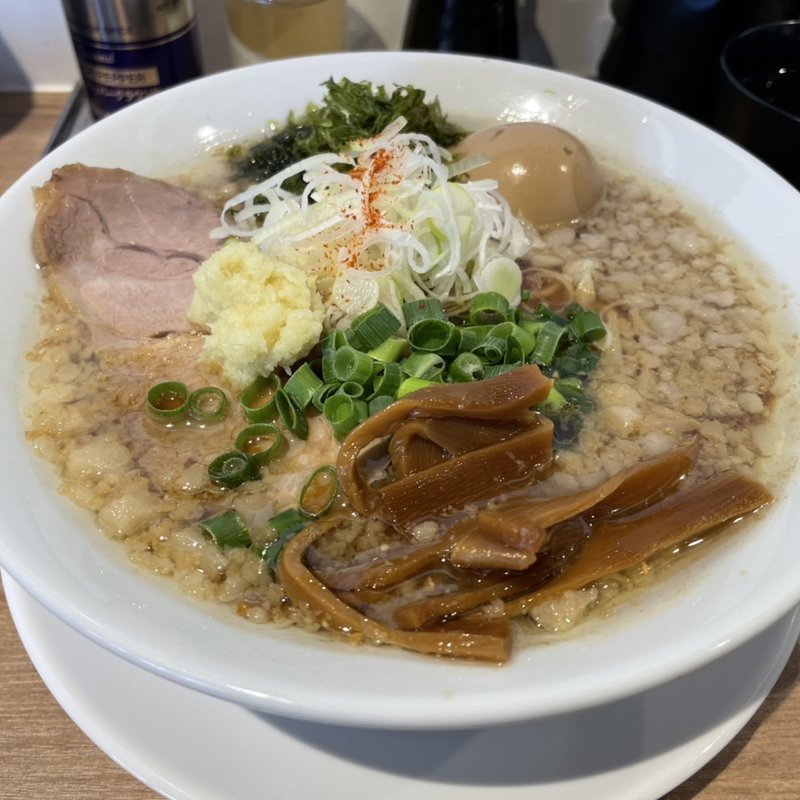 背脂生姜醤油ラーメン(Ginger village 村岡屋)
