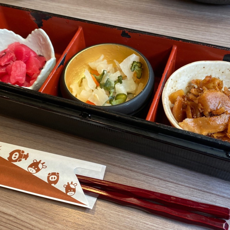 お漬物(とんかつ みそ家 桑名大福店 )