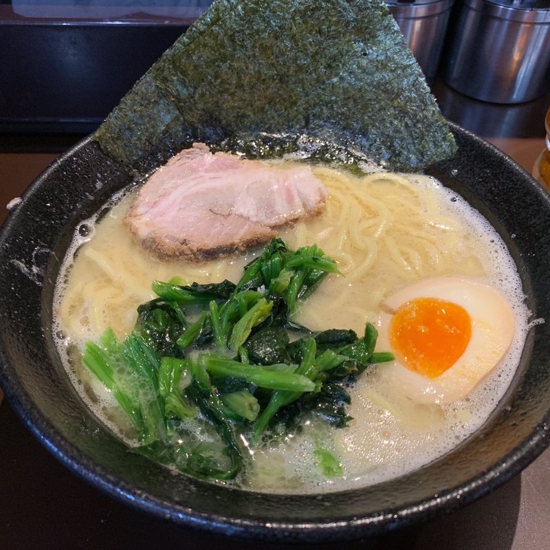 ラーメン(並)(横浜ラーメン 源泉)