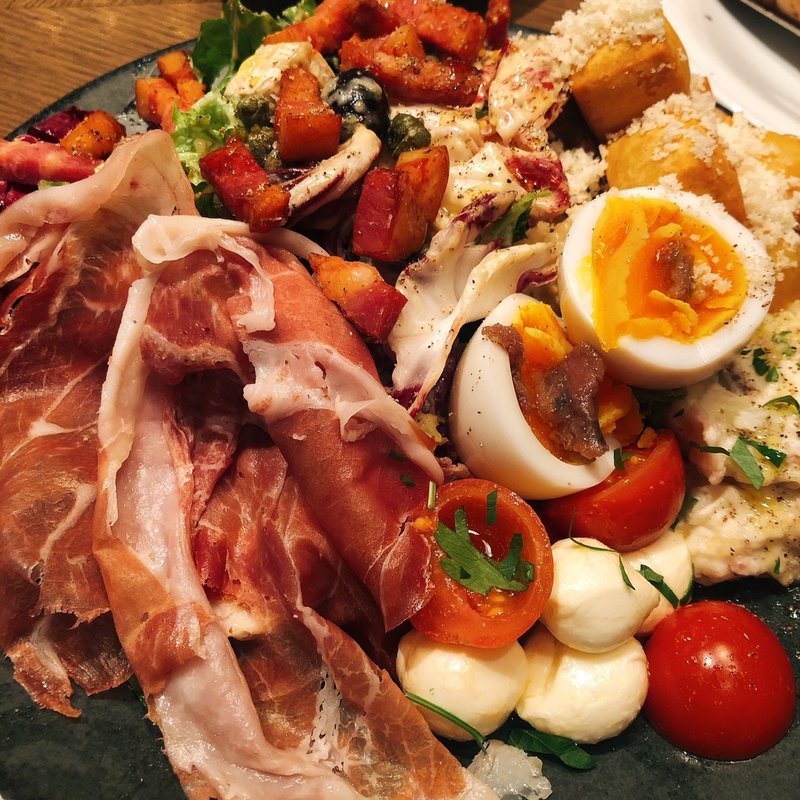 サラダランチ(PEP spanish bar 調布店)