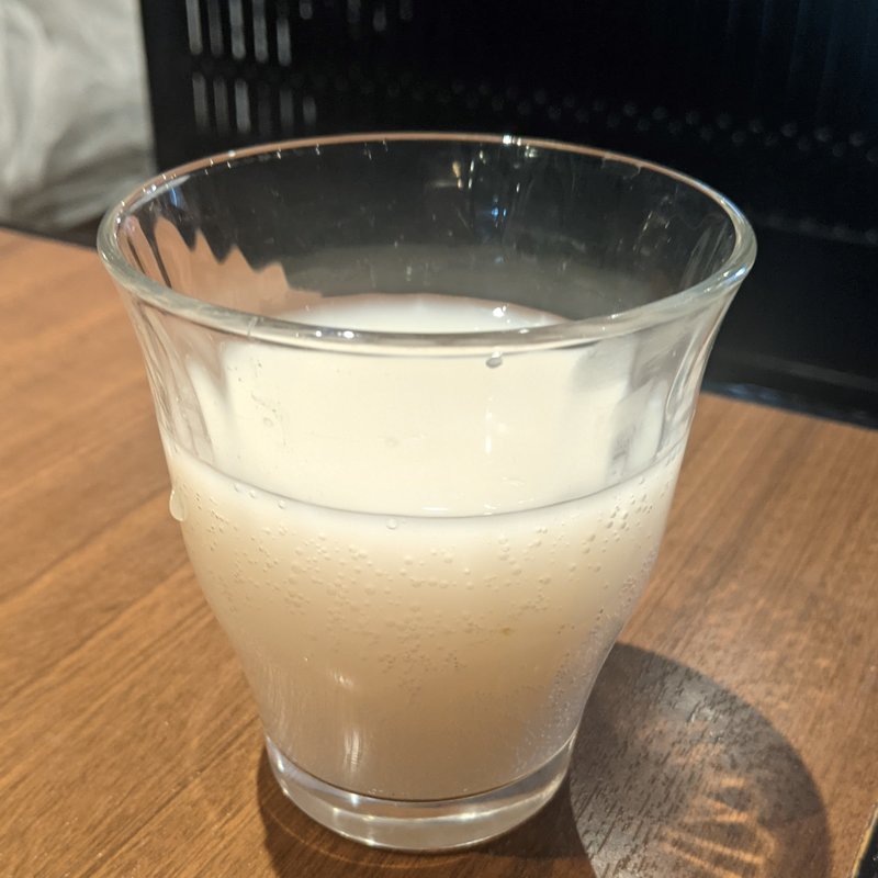 生マッコリ(焼肉ホルモン酒場 陽真)