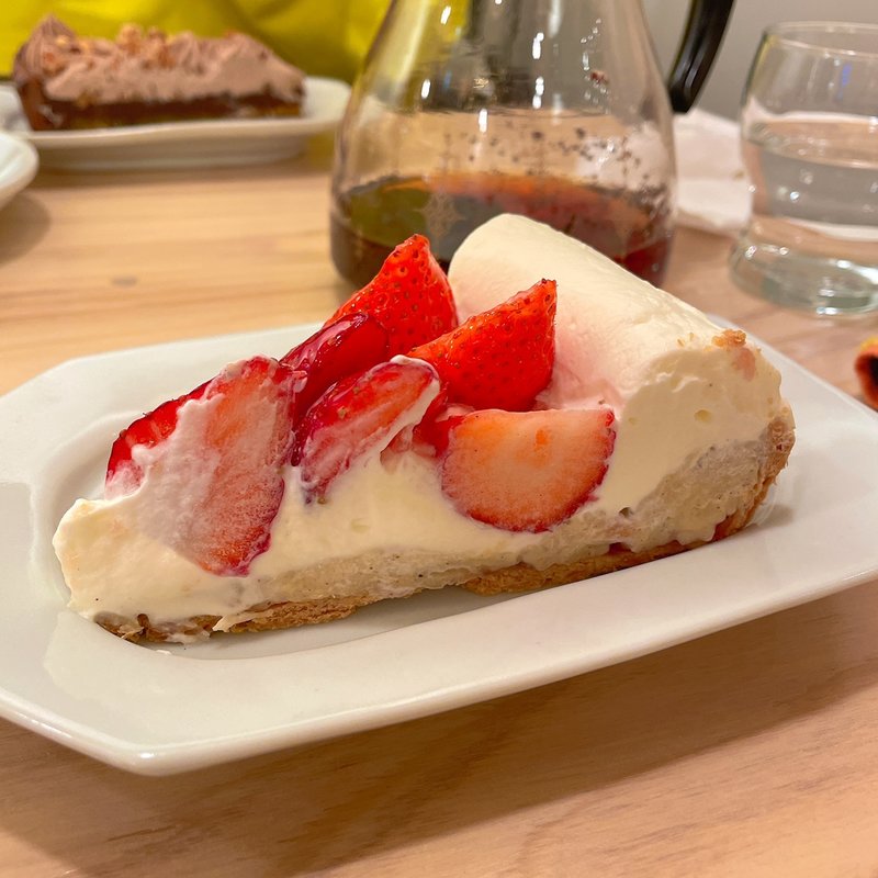 いちごと練乳クリームのタルト(アムストラムグラム 恵比寿)