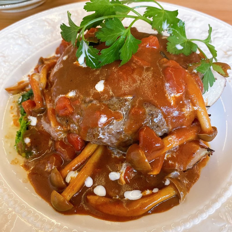 ハンバーグステーキ デミグラスソース(食堂miacuci)