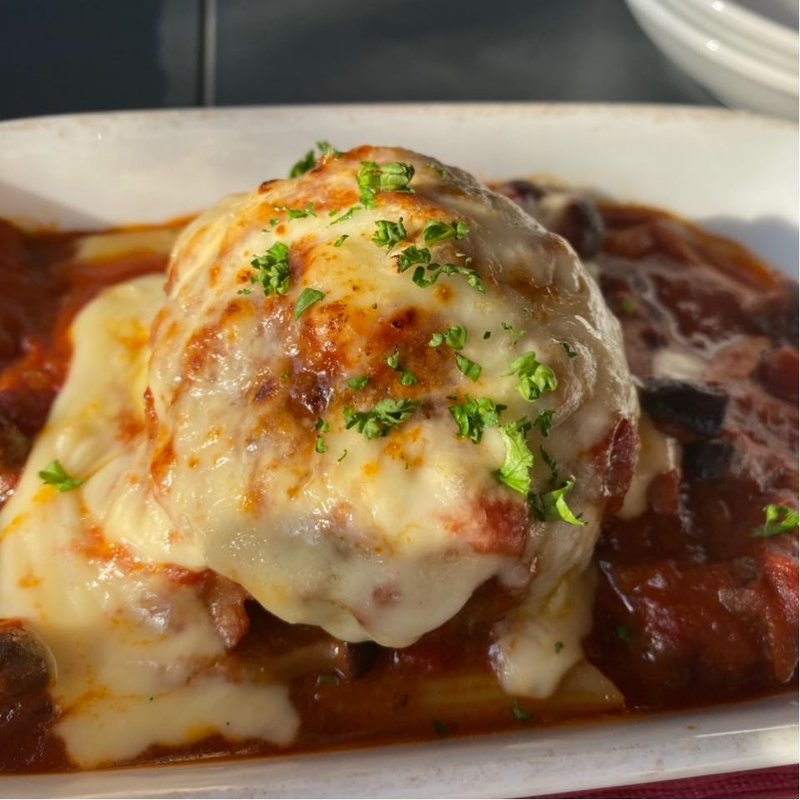 トマト煮込みハンバーグ(天現寺カフェ)