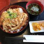 かつとじ丼(うどん処 たぬき庵)