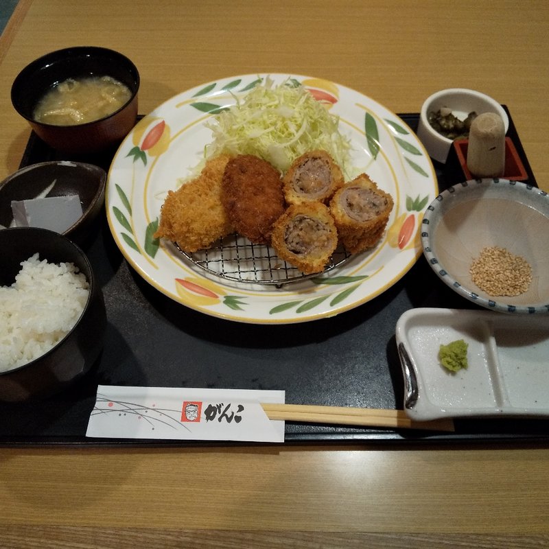 梅金山寺巻きかつミックス(とんかつ がんこ 奈良店 )