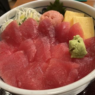 マグロ丼定食(品川ひおき)