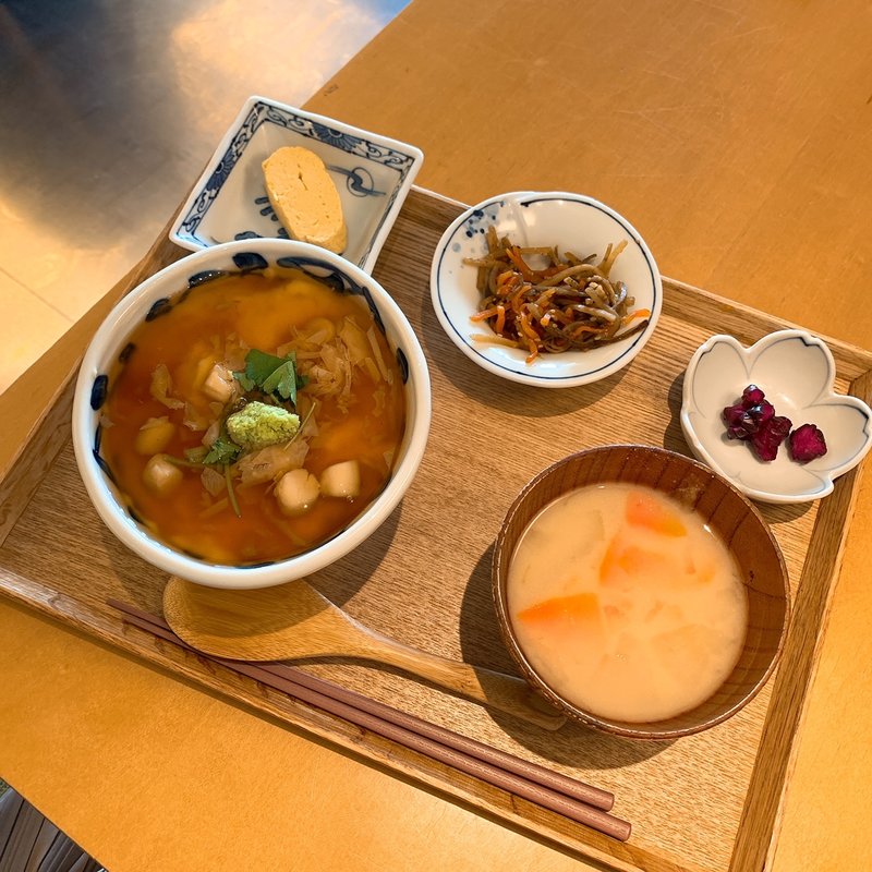 豆乳湯葉と小柱の湯葉あんかけ丼(石塀小路 豆ちゃ 新宿)