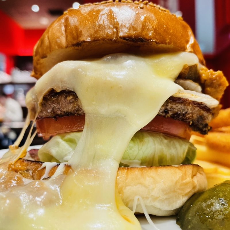 モッツアレラポルチーニクリームバーガー(ブラザーズ 日本橋店)